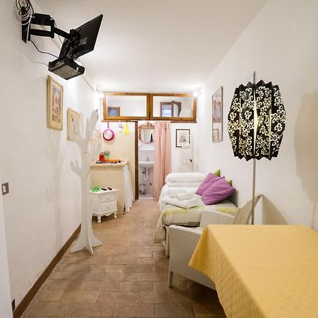Duomo Budget Apartment Orvieto Bagian luar foto
