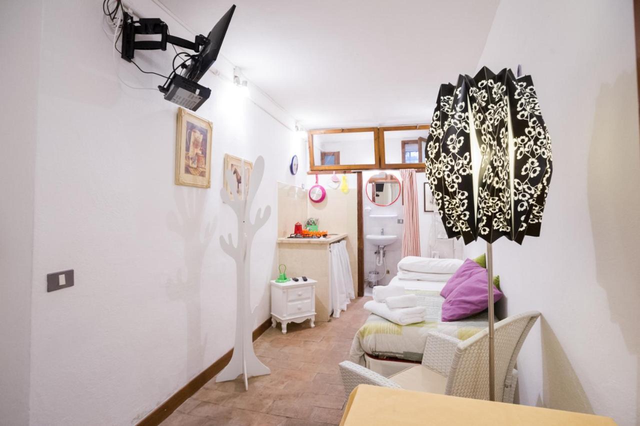 Duomo Budget Apartment Orvieto Bagian luar foto