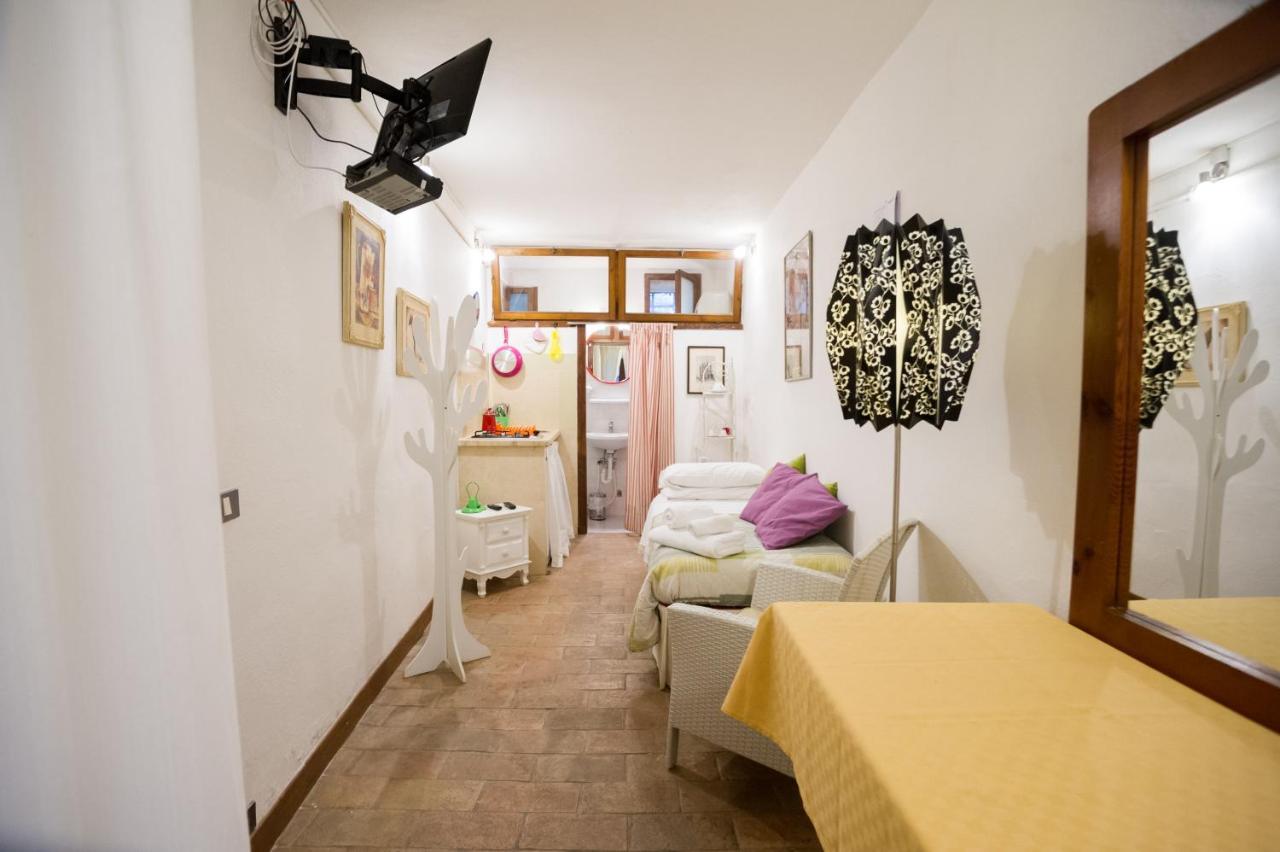 Duomo Budget Apartment Orvieto Bagian luar foto